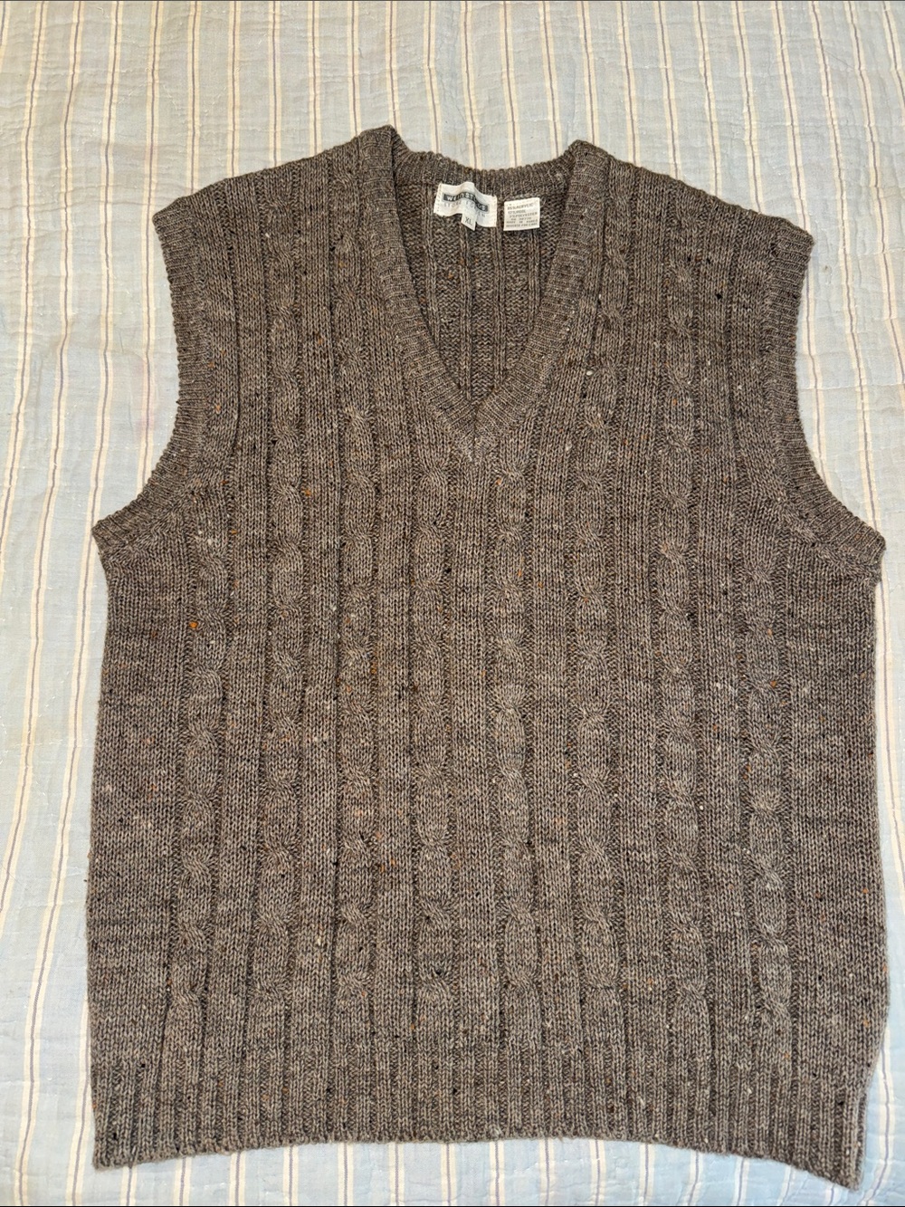 Men's Cable Knit V-Neck Sweater Vest - Brown Heather
